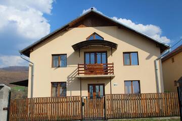 Фотографии Гостевой дом Casa Linistita г. Chişcău (Румыния) №1 Фото Гостевой дом Casa Linistita г. Chişcău 1